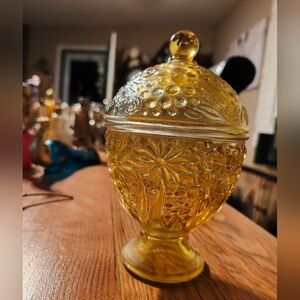 Vintage Avon 1960s Embossed Yellow Glass Candy/Trinket Dish